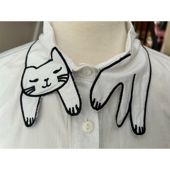 Embroidered Collar White Button Down Shirt (Cute cat) – Size XL - Picture 2 of 8